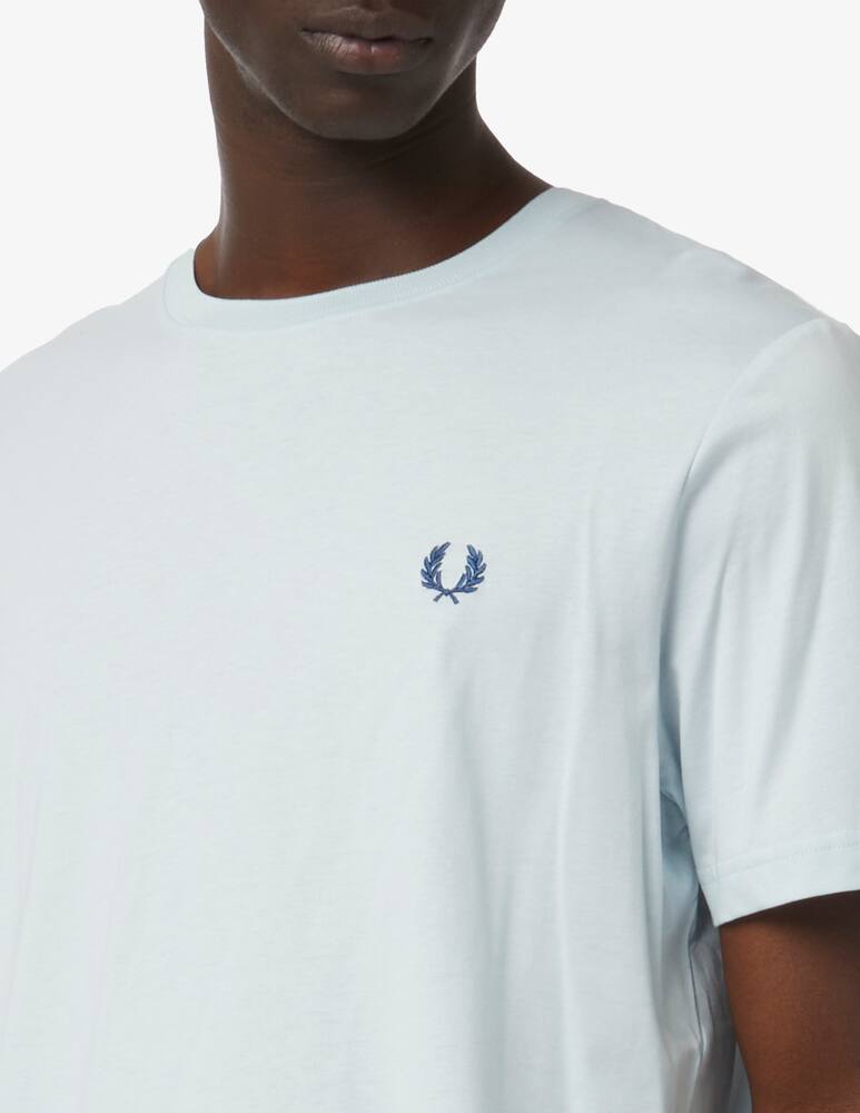 Fred Perry Small logo basic t-shirt - picture 4 Fred Perry Small logo basic t-shirt - picture 4