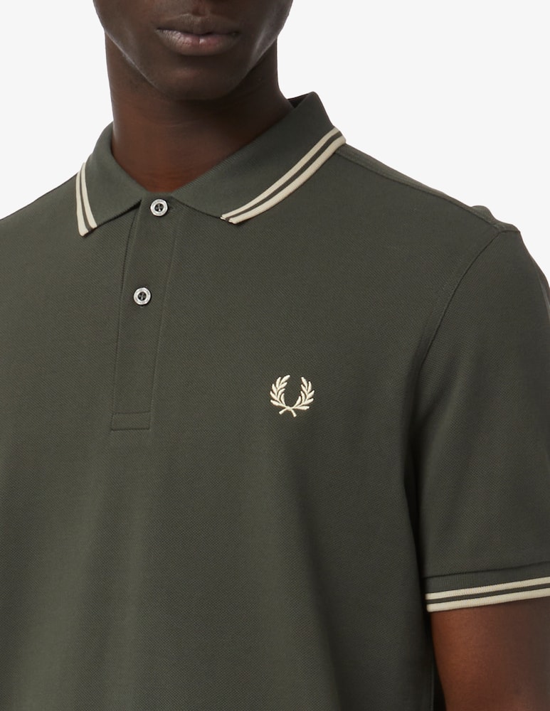 Fred Perry Contrast polo shirt - picture 4 Fred Perry Contrast polo shirt - picture 4