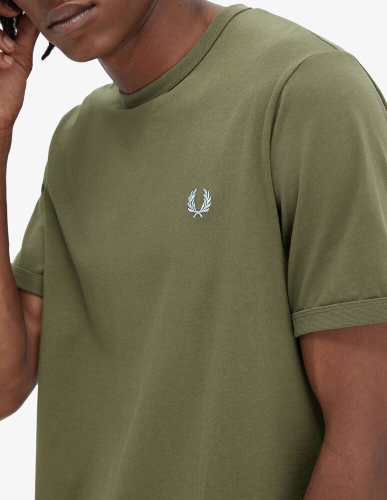 Fred Perry Maglietta basic loghino laterale - immagine 3 Fred Perry Maglietta basic loghino laterale - immagine 3