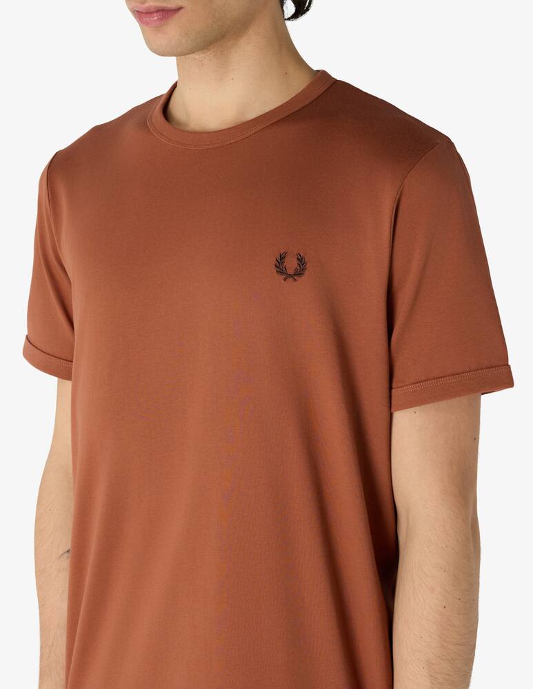 Fred Perry Basic logo t-shirt - picture 4 Fred Perry Basic logo t-shirt - picture 4