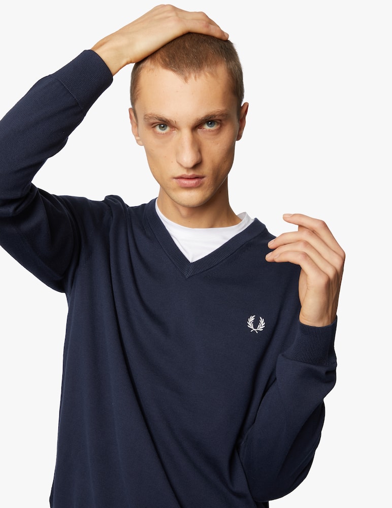 Fred Perry Classic v neck jumper - picture 5 Fred Perry Classic v neck jumper - picture 5