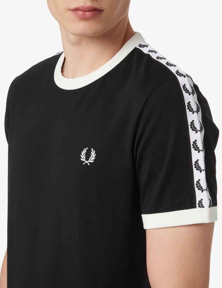 rinascente Fred Perry Maglietta con banda laterale - Nero
