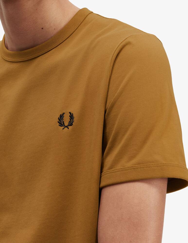 Fred Perry Small logo t-shirt - picture 4 Fred Perry Small logo t-shirt - picture 4