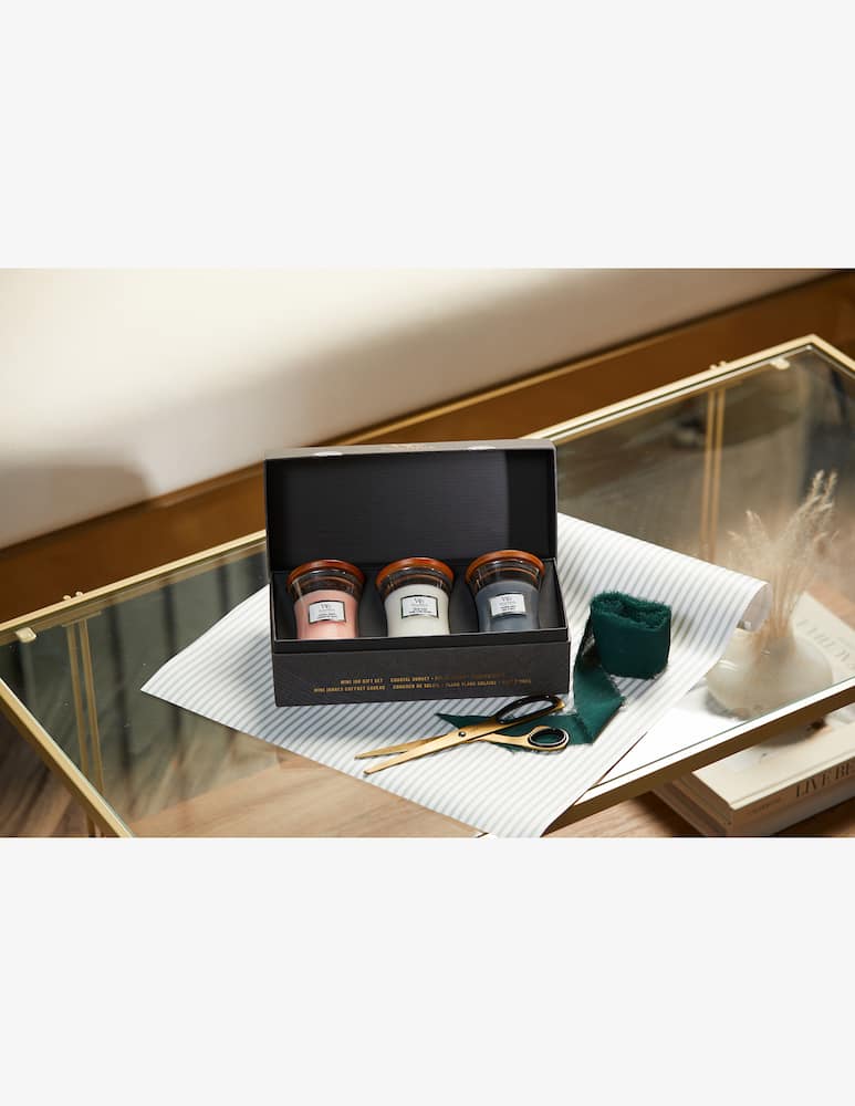 Woodwick Gift Box 3 Small Candles Flower Fragrances - picture 2 Woodwick Gift Box 3 Small Candles Flower Fragrances - picture 2