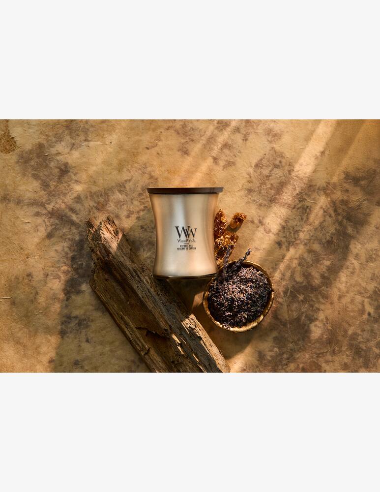 Woodwick Medium Hourglass Cypress Ore Candle - picture 2 Woodwick Medium Hourglass Cypress Ore Candle - picture 2