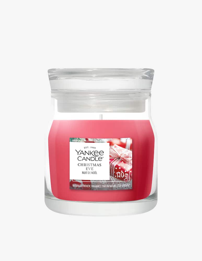 Yankee Candle Signature Small Jar Christmas Eve - picture 1 Yankee Candle Signature Small Jar Christmas Eve - picture 1