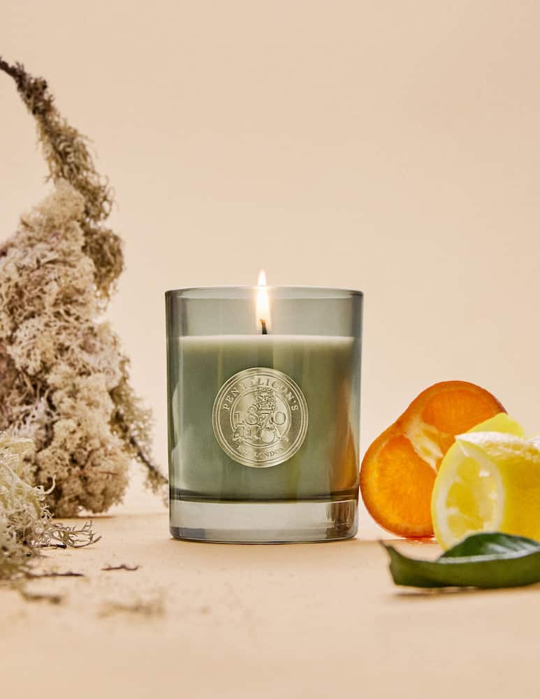 Penhaligon's Quercus Scented Candle - immagine 3 Penhaligon's Quercus Scented Candle - immagine 3