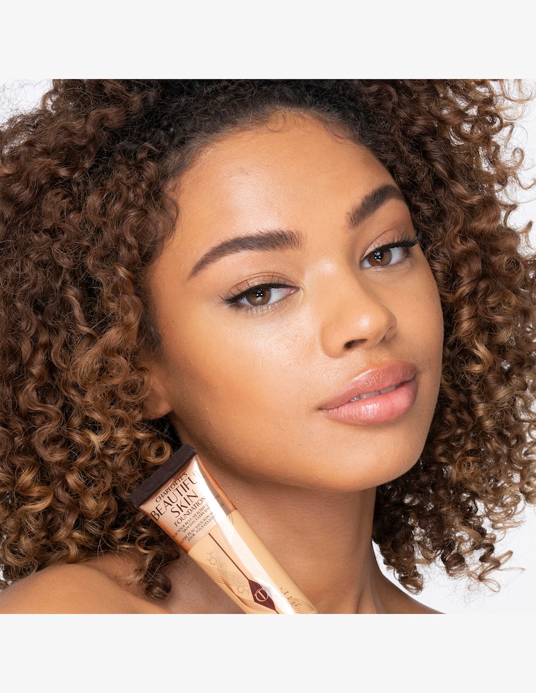Charlotte Tilbury Charlotte's Beautiful Skin Foundation - picture 3 Charlotte Tilbury Charlotte's Beautiful Skin Foundation - picture 3