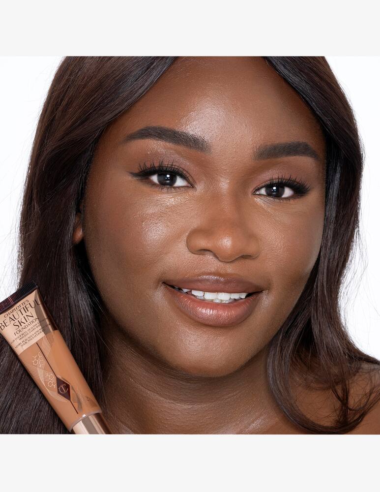 Charlotte Tilbury Charlotte's Beautiful Skin Foundation - immagine 3