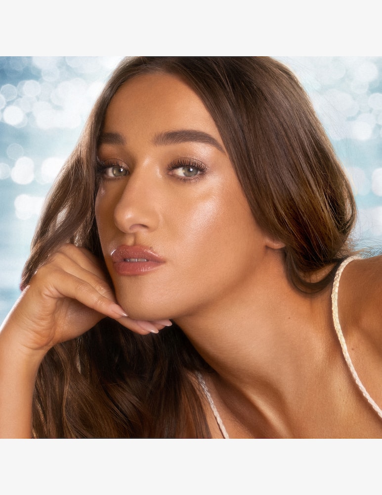 Charlotte Tilbury Beautififul Skin Island Glow Easy Tanning Drops - picture 4 Charlotte Tilbury Beautififul Skin Island Glow Easy Tanning Drops - picture 4