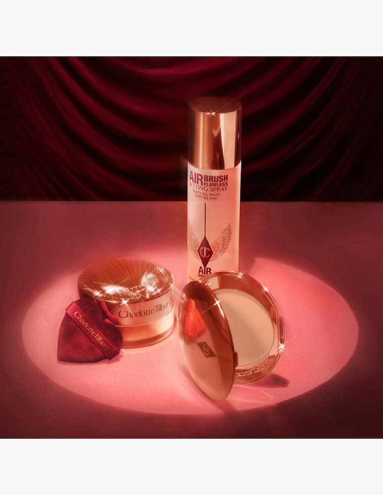 Charlotte Tilbury Cofanetto Airbrush Flawless Mini Setting Spray - immagine 2 Charlotte Tilbury Cofanetto Airbrush Flawless Mini Setting Spray - immagine 2
