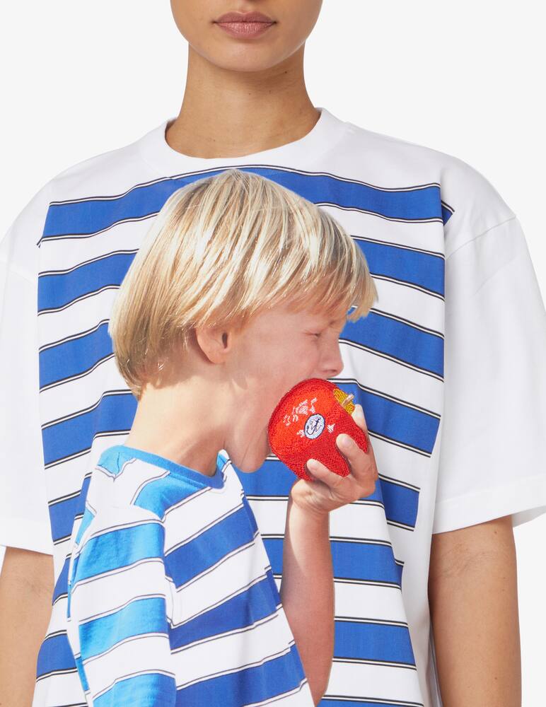 JW Anderson Boy with apple oversized t-shirt - Blue - picture 4 JW Anderson Boy with apple oversized t-shirt - Blue - picture 4