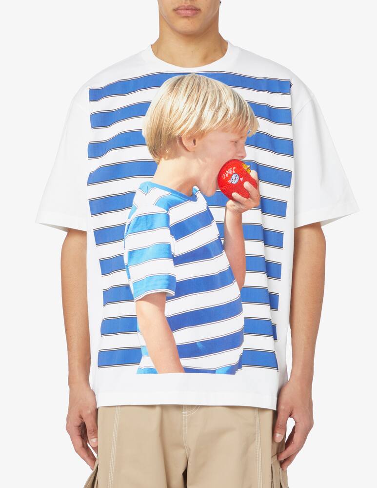 JW Anderson Boy with apple oversized t-shirt - picture 1 JW Anderson Boy with apple oversized t-shirt - picture 1