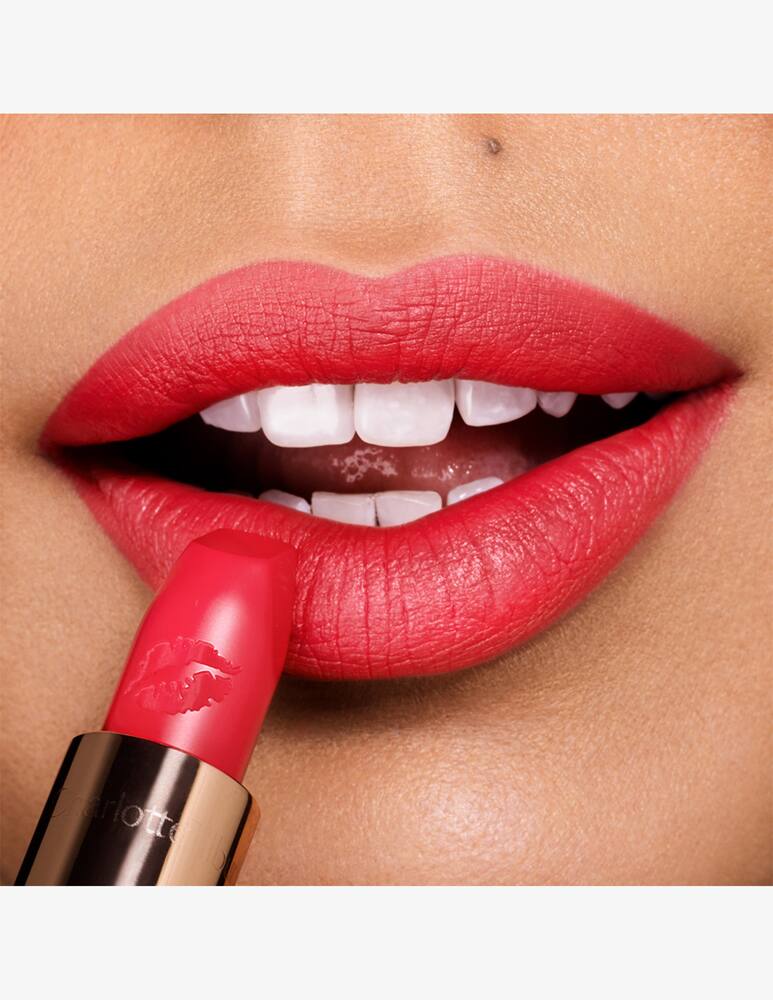 rinascente Charlotte Tilbury Hot Lips