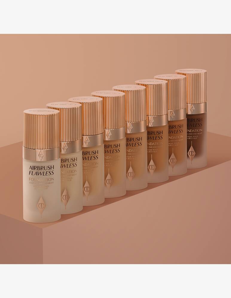 Charlotte Tilbury Airbrush Flawless Foundation - immagine 5 Charlotte Tilbury Airbrush Flawless Foundation - immagine 5