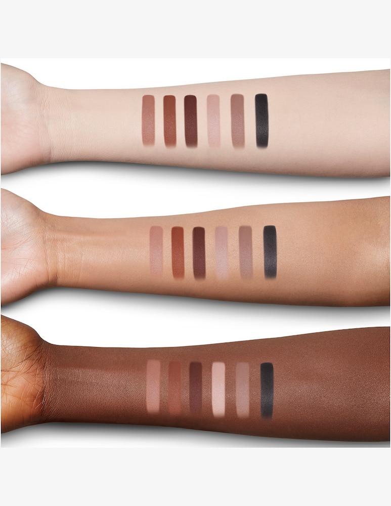 Charlotte Tilbury Super Nudes Easy Eye Palette - immagine 4 Charlotte Tilbury Super Nudes Easy Eye Palette - immagine 4