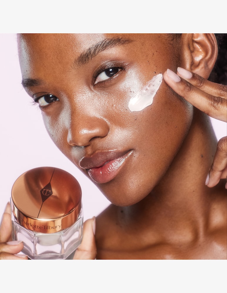Charlotte Tilbury Charlotte's Magic Cream - immagine 4 Charlotte Tilbury Charlotte's Magic Cream - immagine 4