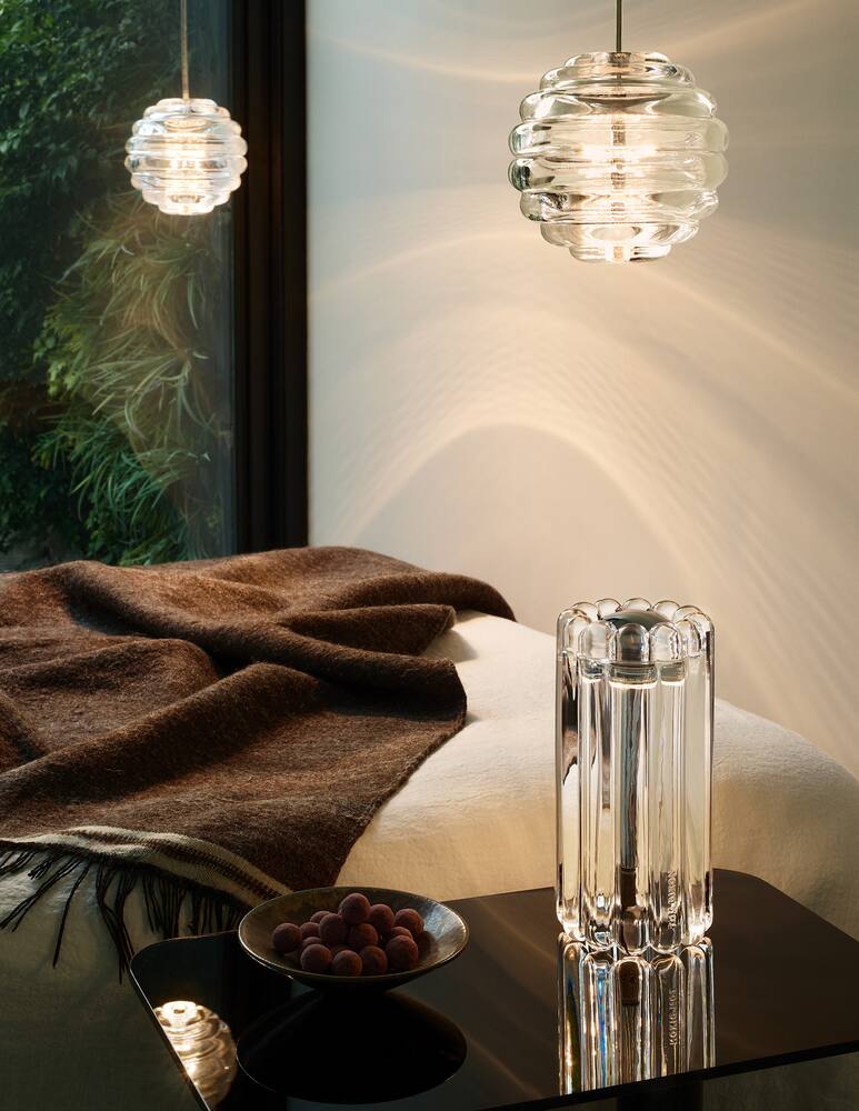 Tom Dixon Press Sphere Mini 2700K Led Cb-Ccc Lampada A Sospensione - immagine 6 Tom Dixon Press Sphere Mini 2700K Led Cb-Ccc Lampada A Sospensione - immagine 6