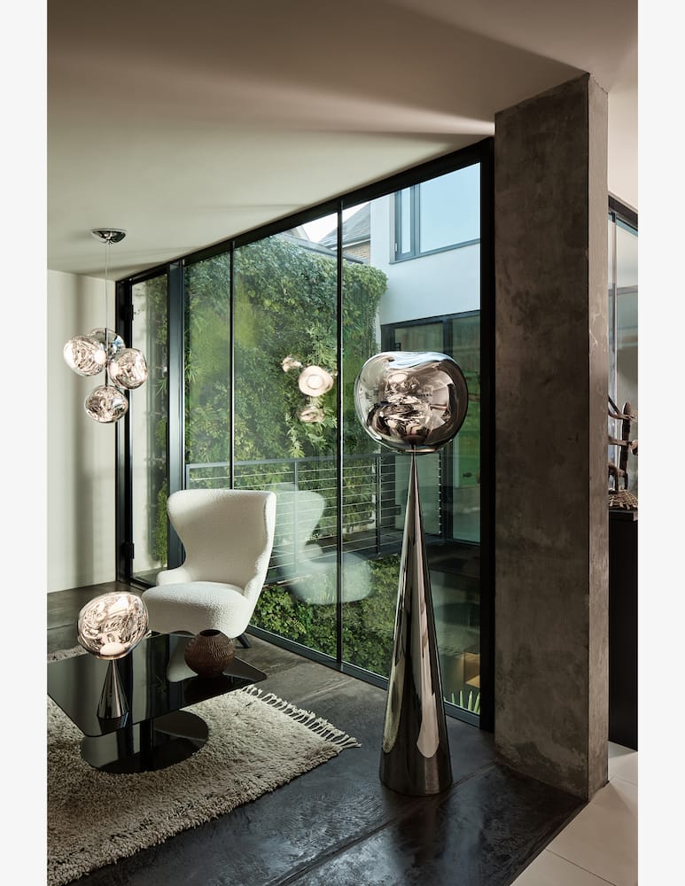 Tom Dixon Melt Cone Fat Silver/Silver Led Un Lampada Da Terra - immagine 3 Tom Dixon Melt Cone Fat Silver/Silver Led Un Lampada Da Terra - immagine 3