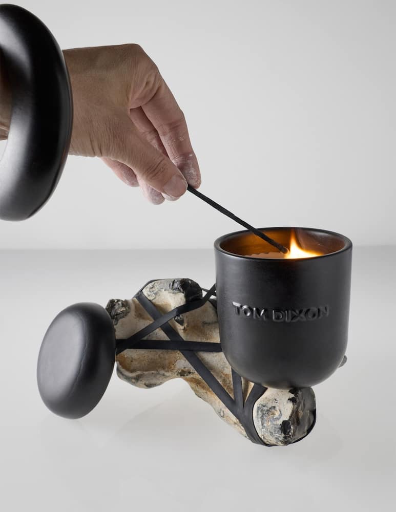 Tom Dixon Scent London Medium Candle - picture 4 Tom Dixon Scent London Medium Candle - picture 4