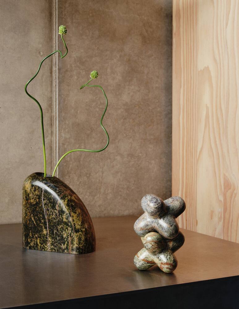 Tom Dixon Boulder Vaso a Stelo - immagine 4 Tom Dixon Boulder Vaso a Stelo - immagine 4