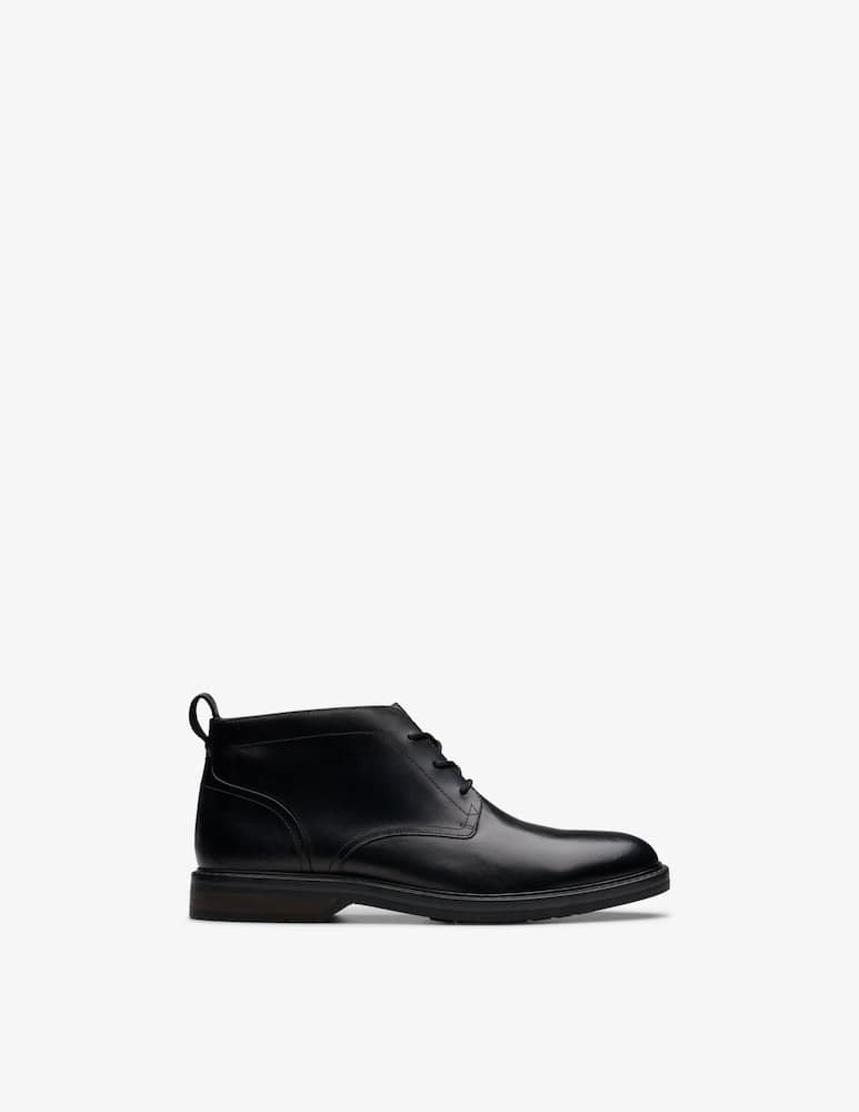 rinascente Clarks Aldwin chukka boots