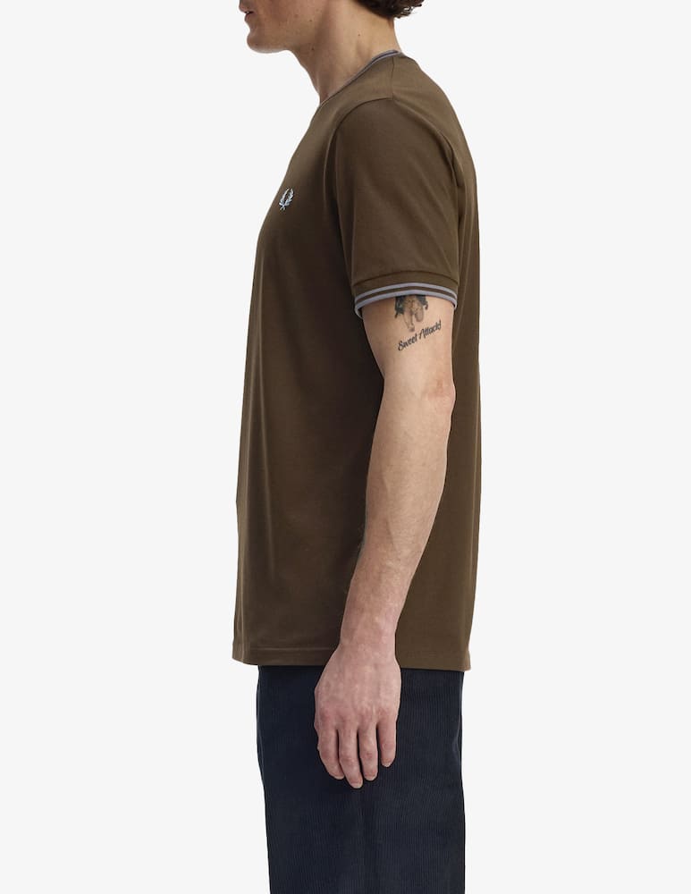 Fred Perry Logo trim t-shirt - picture 2 Fred Perry Logo trim t-shirt - picture 2