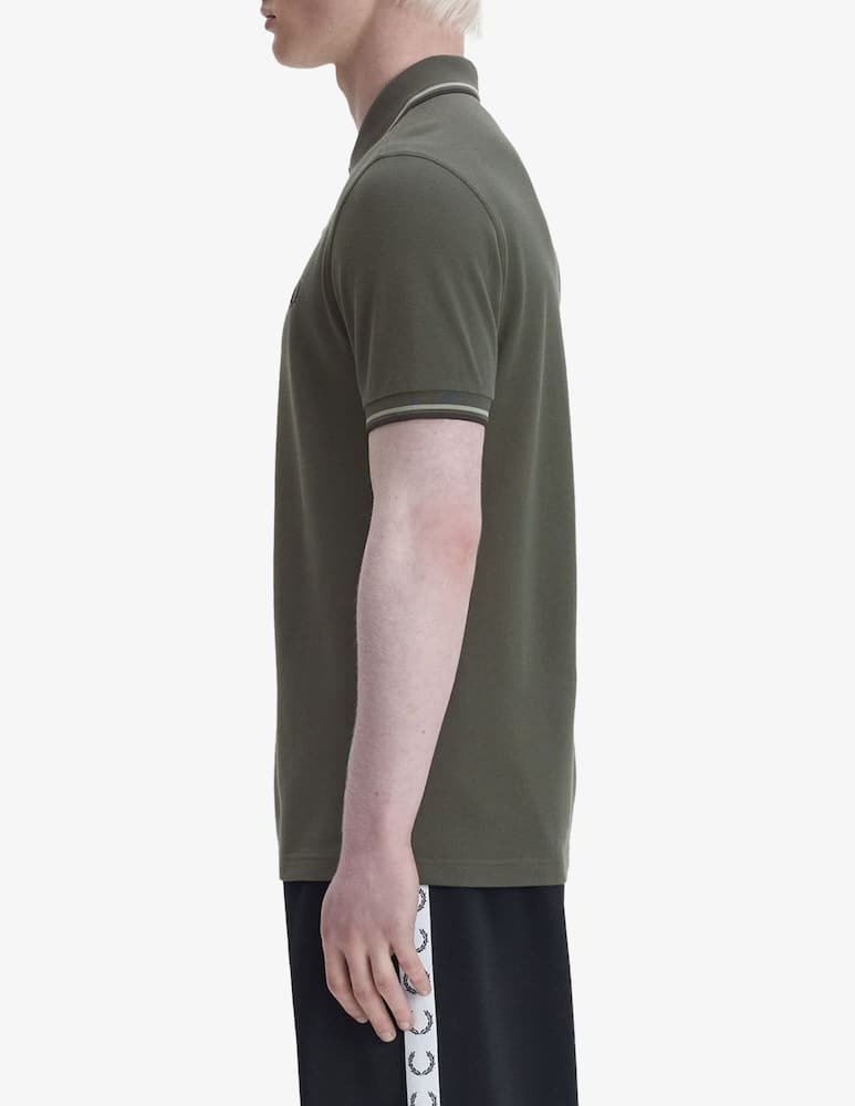 Fred Perry Polo shirt with contrast trims - picture 2 Fred Perry Polo shirt with contrast trims - picture 2
