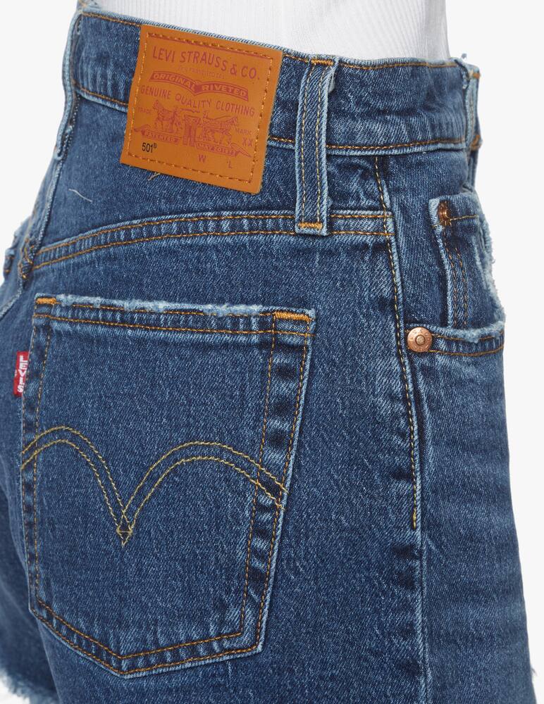 Levi's Pantaloni corti di jeans con rotture 501 - blu - immagine 4