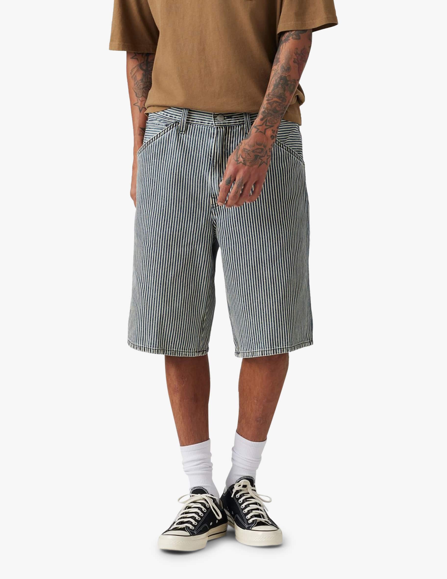 Acquista Levi's Bermuda a righe Short su Rinascente