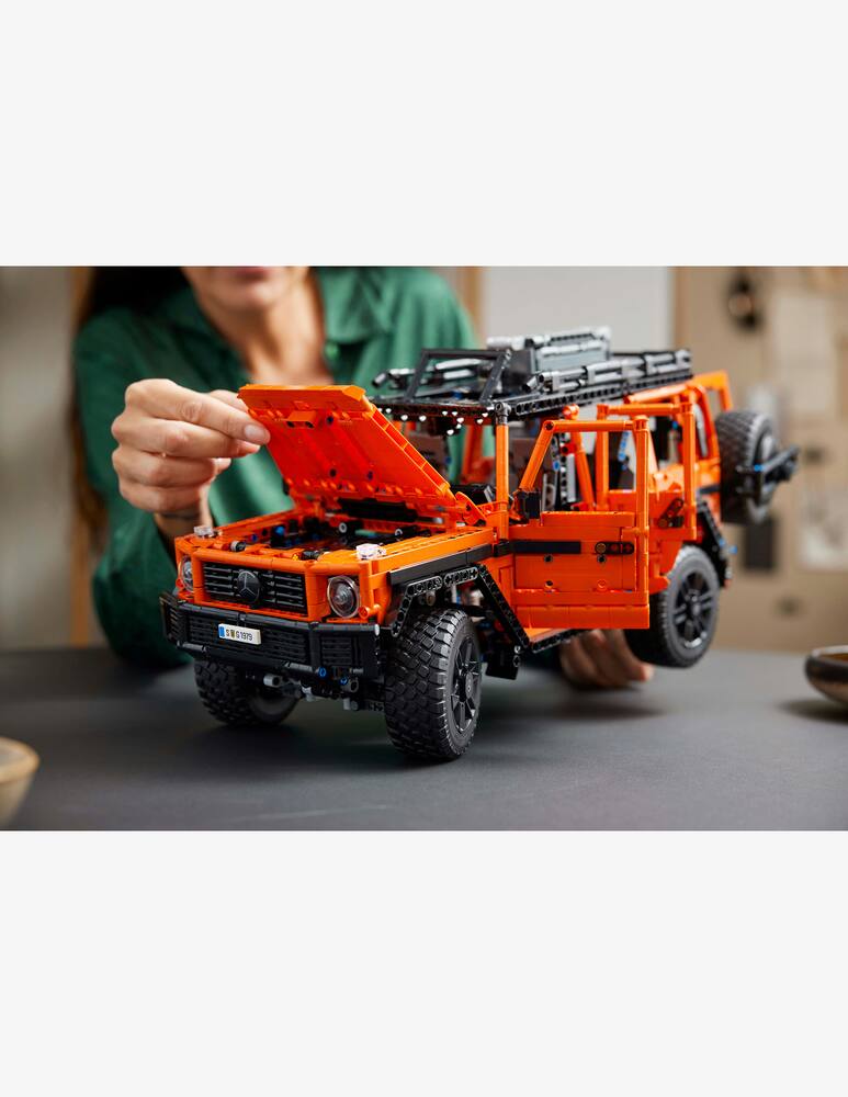 LEGO Technic Mercedes-Benz G 500 PROFESSIONAL Line - immagine 6 LEGO Technic Mercedes-Benz G 500 PROFESSIONAL Line - immagine 6