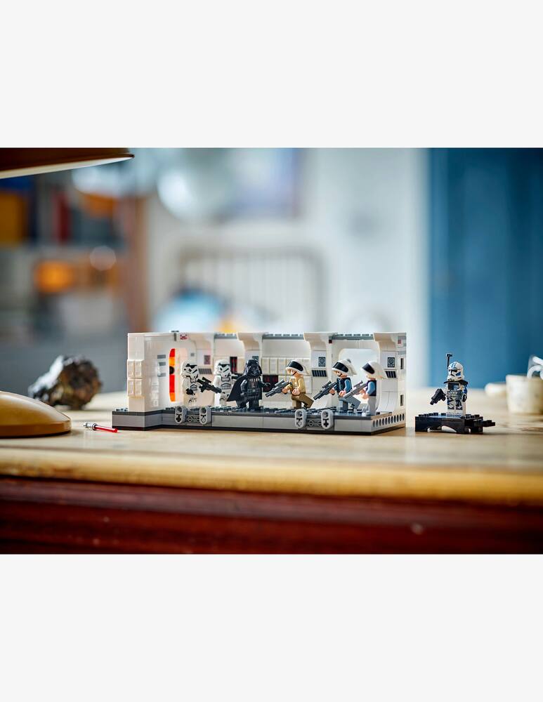 rinascente LEGO Star Wars TM Imbarco sulla Tantive IV™