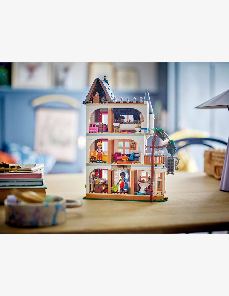 rinascente LEGO Friends Castle Bed and Breakfast