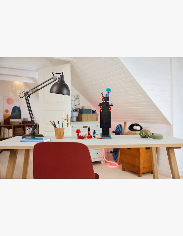 rinascente LEGO Minecraft The Enderman Tower