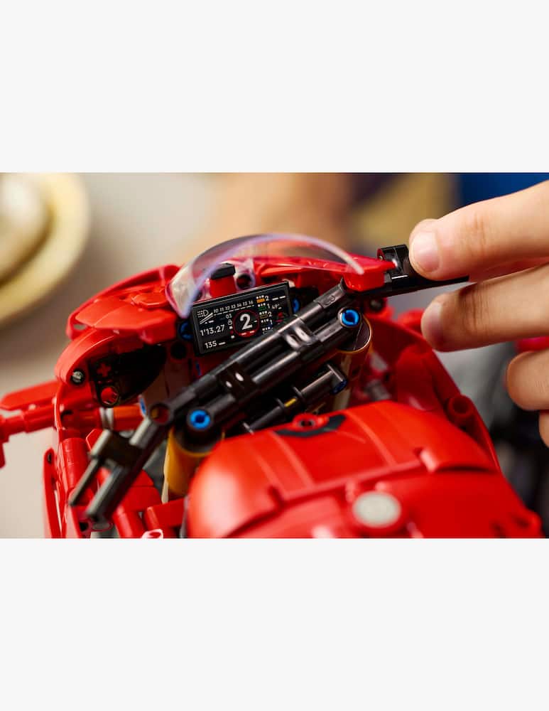 LEGO Technic Motocicletta Ducati Panigale V4 S - immagine 5