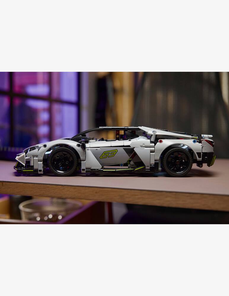 LEGO Technic Lamborghini Revuelto Super Sports Car - picture 3 LEGO Technic Lamborghini Revuelto Super Sports Car - picture 3