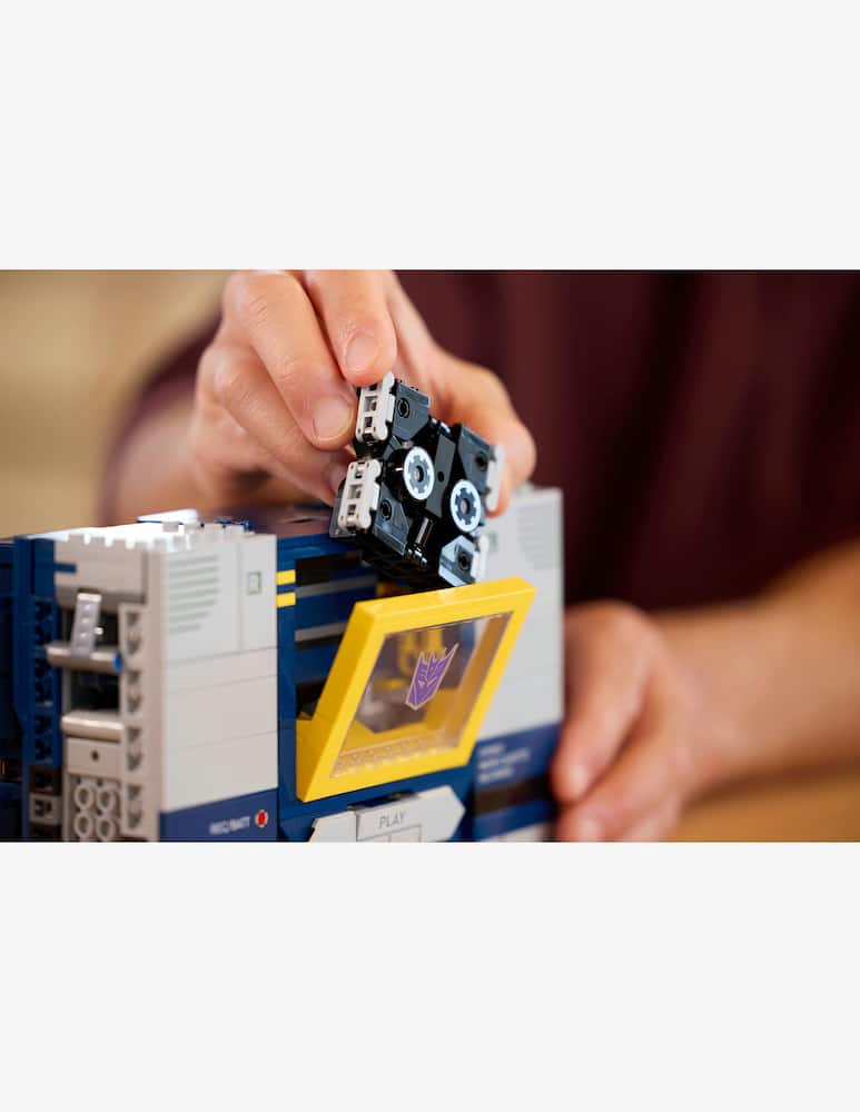 LEGO ICONS Transformers: Soundwave - immagine 4 LEGO ICONS Transformers: Soundwave - immagine 4