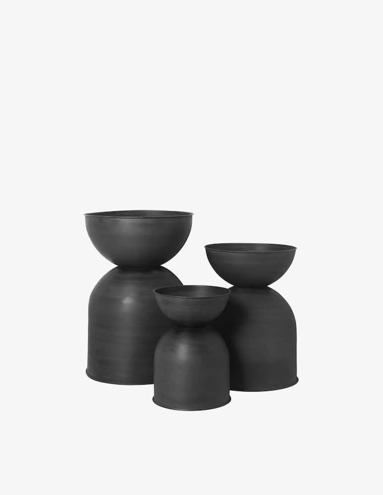 Ferm Living Hourglass Pot Small - picture 3 Ferm Living Hourglass Pot Small - picture 3