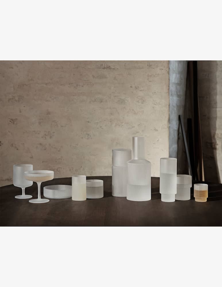 Ferm Living Ripple Bicchieri Vino- Set da 2 - Satinato - immagine 3 Ferm Living Ripple Bicchieri Vino- Set da 2 - Satinato - immagine 3