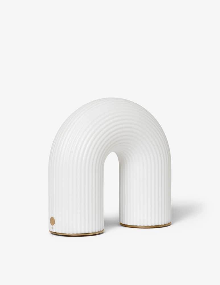 Ferm Living Lampada da tavolo Vuelta Por - immagine 3 Ferm Living Lampada da tavolo Vuelta Por - immagine 3