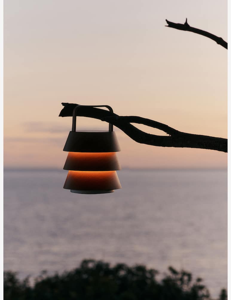 Ferm Living Lampada da tavolo Luver Por - immagine 2 Ferm Living Lampada da tavolo Luver Por - immagine 2