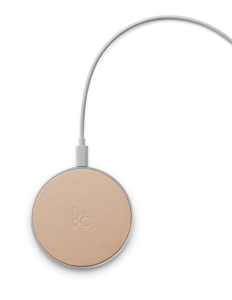 Bang & Olufsen Beoplay charging pad - picture 3 Bang & Olufsen Beoplay charging pad - picture 3