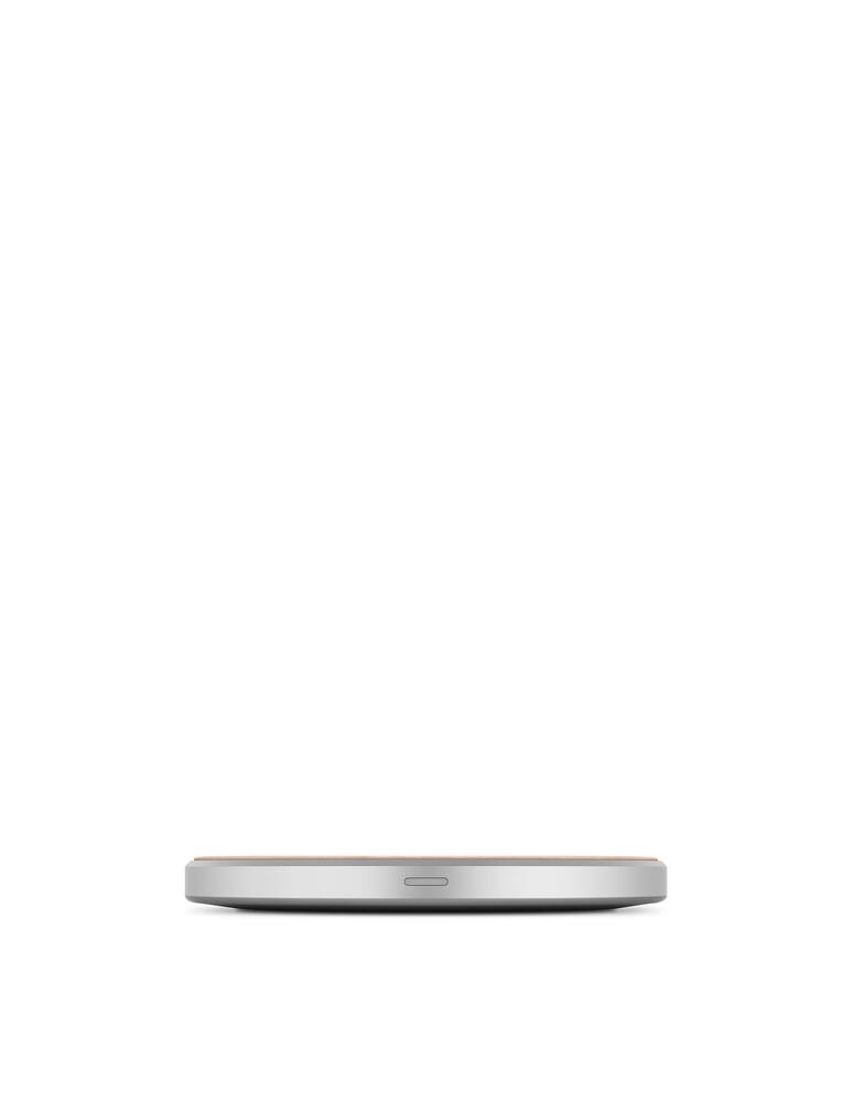 Bang & Olufsen Beoplay charging pad - picture 4 Bang & Olufsen Beoplay charging pad - picture 4