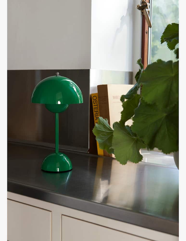 rinascente &Tradition Flowerpot VP9 Portable Light