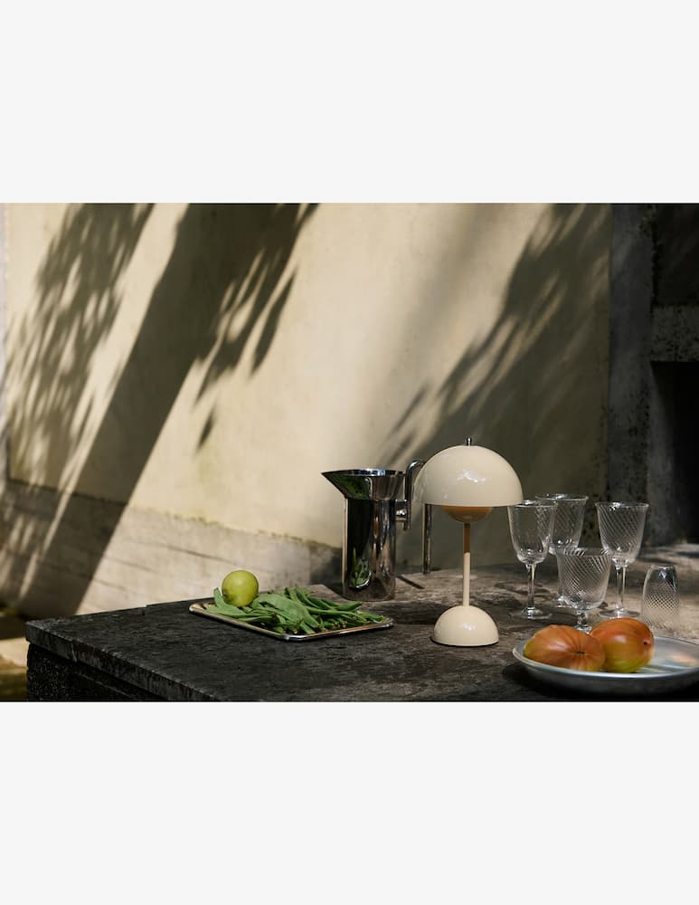 &Tradition Lampada portatile Flowerpot VP9 - immagine 2