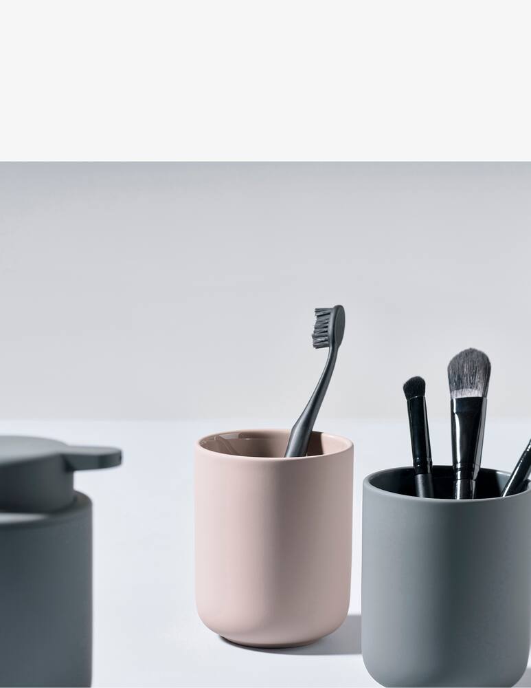 Zone Toothbrush mug Ume - picture 2 Zone Toothbrush mug Ume - picture 2