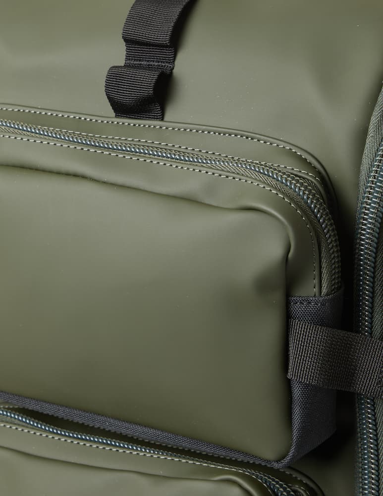 rinascente Rains Charger Backpack Travel Backpack - Green