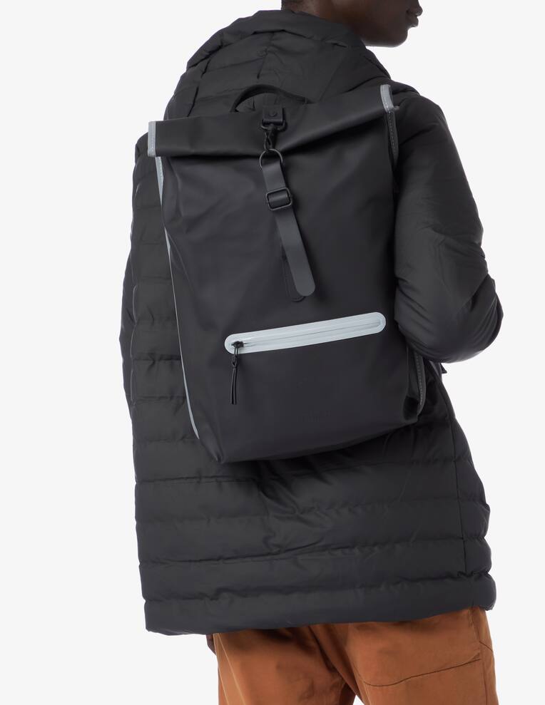 Hype Zaino Unisex Rain Essential – Nero, Tasca Porta Computer, 45x35x12, Regalo Per Studenti E Lavoratori