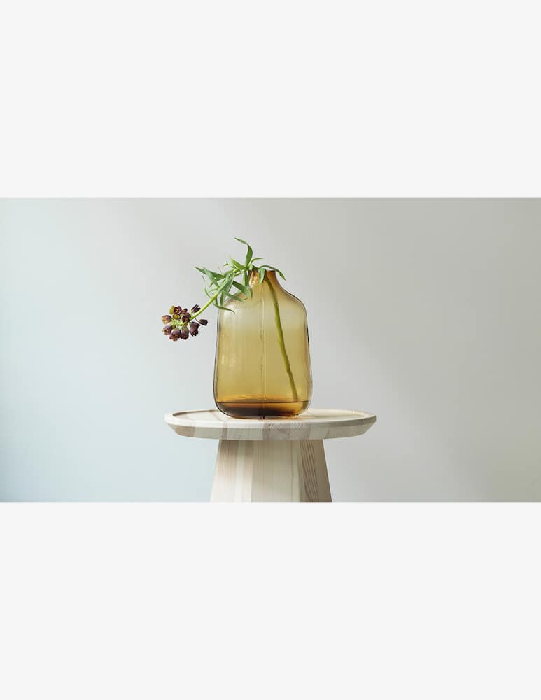 Normann Copenhagen Step Vaso H31 Cm Marrone - immagine 1 Normann Copenhagen Step Vaso H31 Cm Marrone - immagine 1