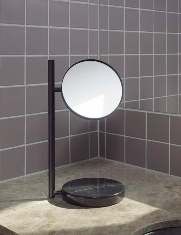 Normann Copenhagen Pose Mirror Black - picture 1 Normann Copenhagen Pose Mirror Black - picture 1